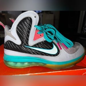 Nike LeBron 9 South Beach (GS) US 4.5Y